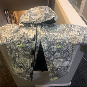 Kids small snow jacket! Very good condition